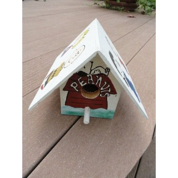 Hand Made Hand Painted Seven Peanuts Characters Birdhouse One Of A Kind Mint - Picture 1 of 9